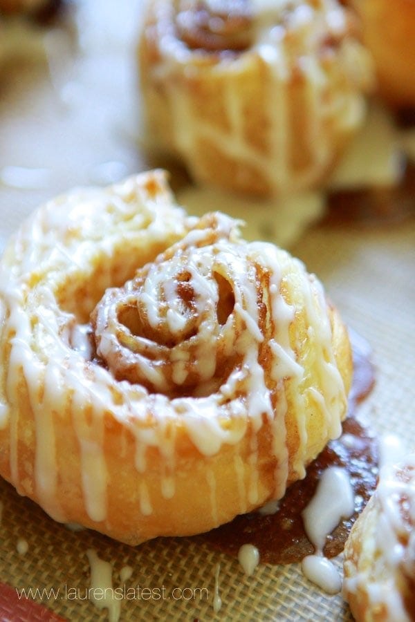 Bing : buy cinnamon rolls language:en